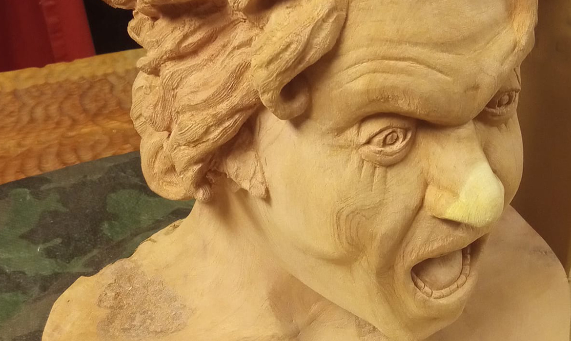 Custom Commissioned Sculptures, Carvings and Unique
                Furniture makers in St. Petersburg, Tampa Bay, Florida